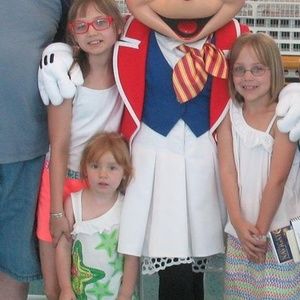 Meet your Posher, Sherry